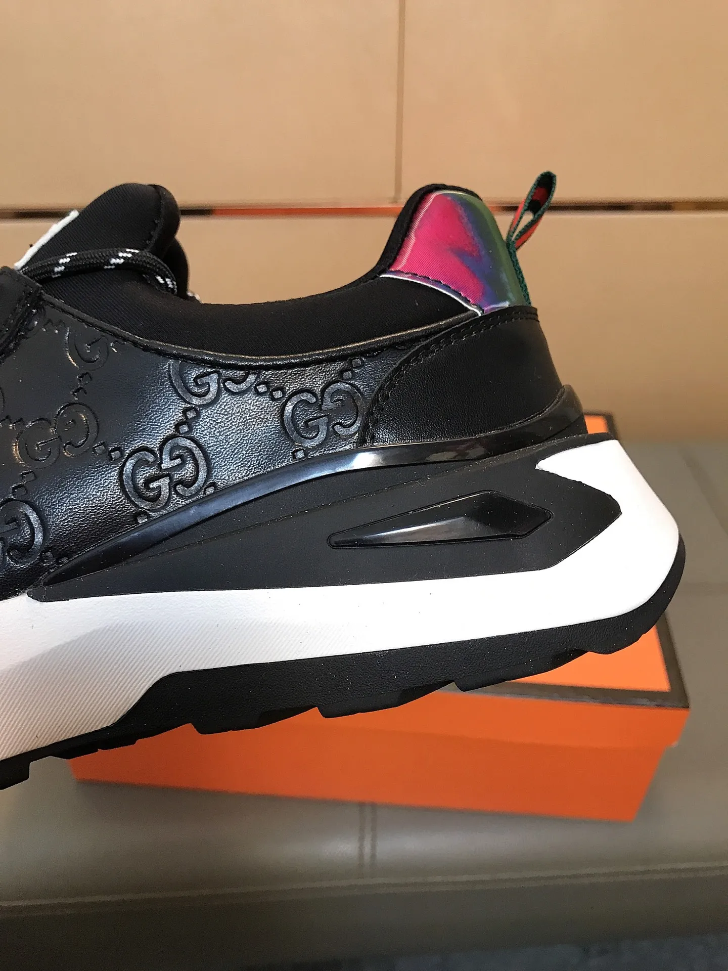 Factory price P442 💎👟👟[GUCCI] The latest trendy men's casual shoes, the fabric is made of embossed cowhide imported from Italy, comfortable sheepskin lining + feet, the original outsole is wear-resistant and non-slip, high-level version, exquisite workmanship. Code number: 38-44